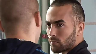 Jordan Fox fucks enduring Fostter Riviera on high sneakers